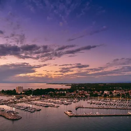 Beautiful Casa Romantica With Pool In * Umag