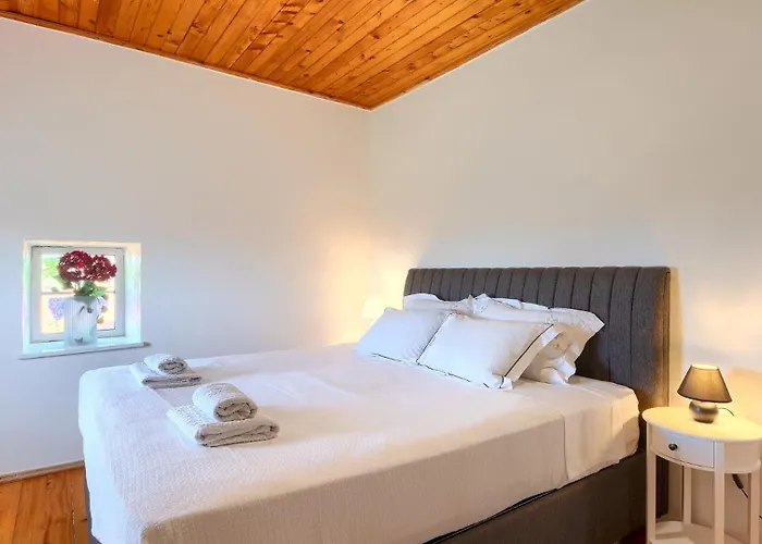 Beautiful Casa Romantica With Pool In Umago