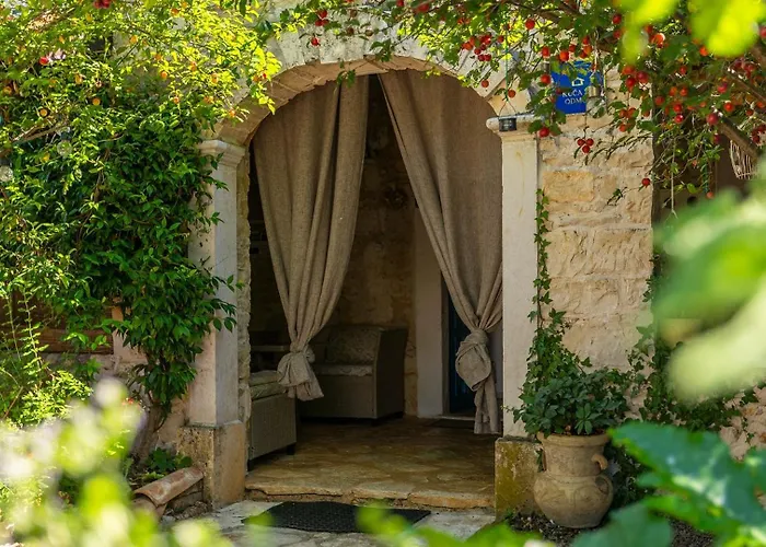 Villa Beautiful Casa Romantica With Pool In